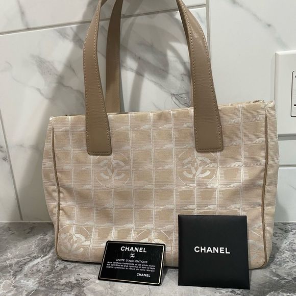 CHANEL Handbags - CHANEL Travel Ligne Tote